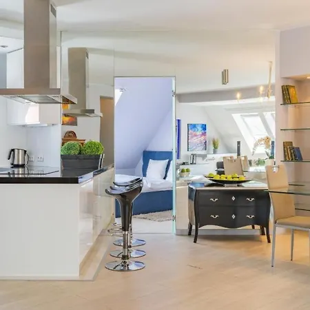 Duzy Apartament, Rynek, Sukiennice فروتسواف
